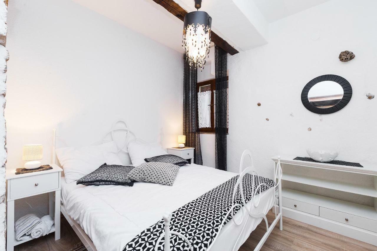 Apartment Mare Crikvenica Luaran gambar